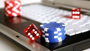 789p Live Casino တွင် Real Dealer နှင့် Baccarat ကစားနေသောမြင်ကွင်း